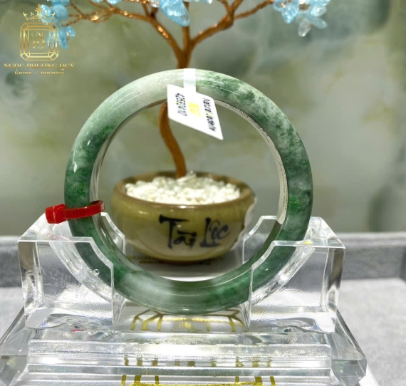 Vòng Cẩm Thạch Tự  Nhiên Type A