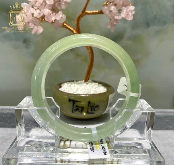 Cẩm thạch tự nhiên