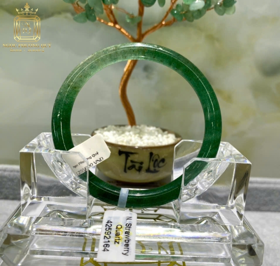 Vòng thạch anh tự nhiên