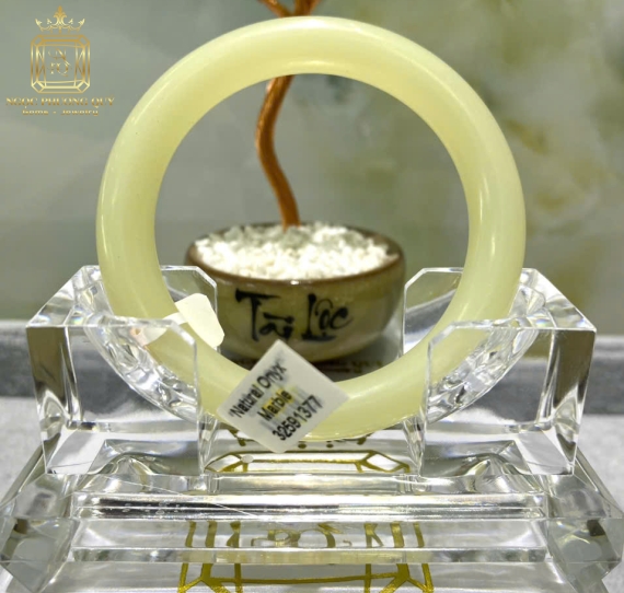 Vòng các loại đá khác (onyx,kyanite...)