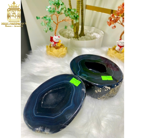 Hốc thạch anh mã não