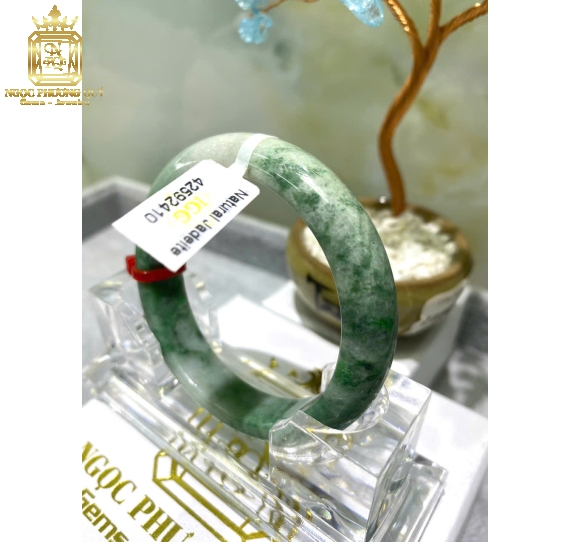 Vòng Cẩm Thạch Tự  Nhiên Type A
