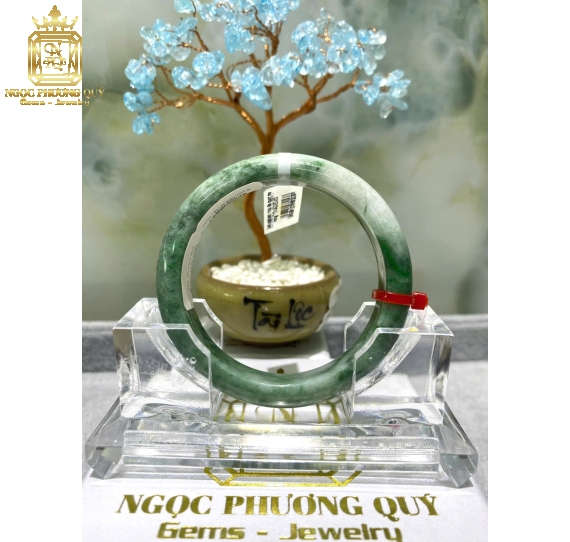 Vòng Cẩm Thạch Tự  Nhiên Type A