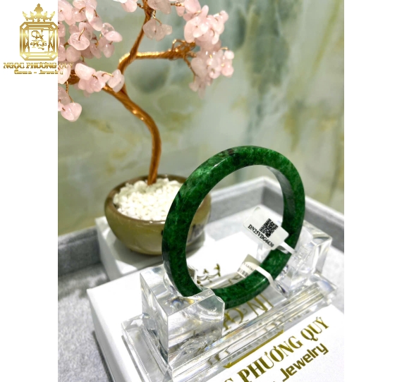 Cẩm thạch tự nhiên