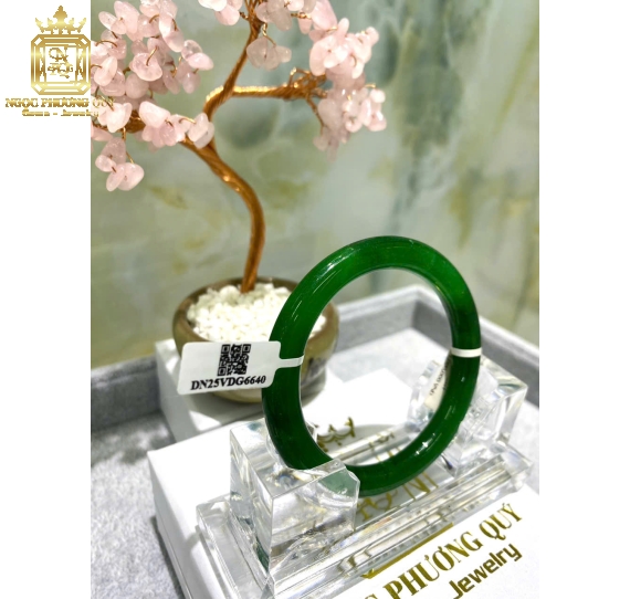 Cẩm thạch tự nhiên