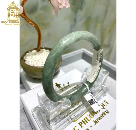 Cẩm thạch tự nhiên