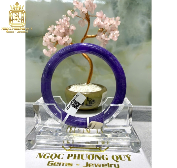 Cẩm thạch tự nhiên