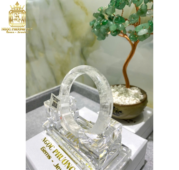 Vòng thạch anh tự nhiên