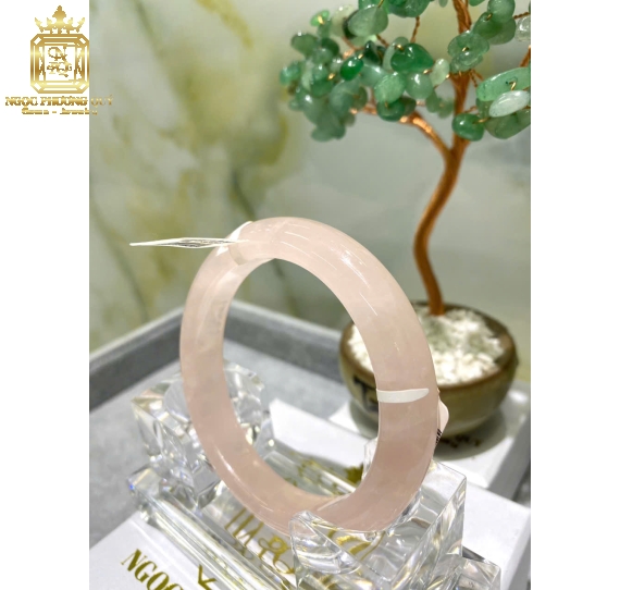 Vòng thạch anh tự nhiên