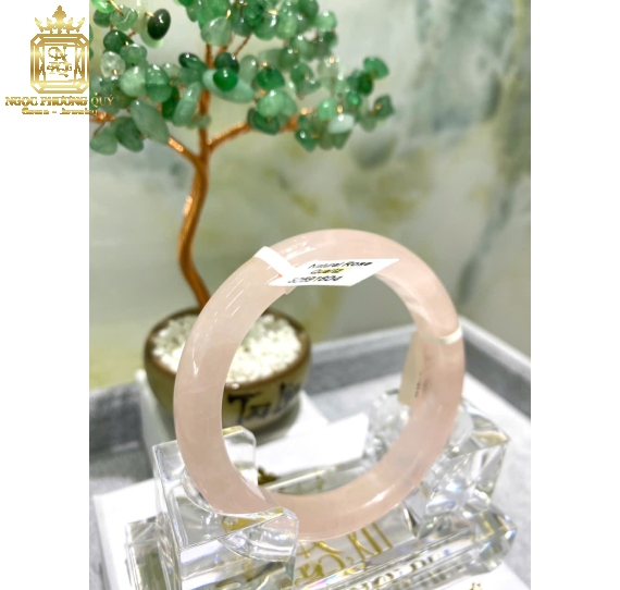 Vòng thạch anh tự nhiên
